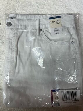 Terra & Sky White Plus Bootcut Jeans - Clean Classic